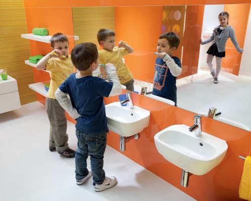 Nova Pro Junior/Kind gyermek fürdőszobák a legkisebbeknek is a legjobbat gyermekeknek saját igényeik vannak, és mi gyakran nem is tudatosítjuk, mennyi gondot okozhat nekik az általános szaniter
