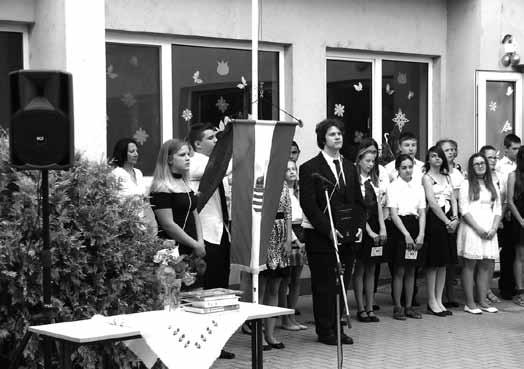 Az időpontokat kifüggesztjük a bejárati ajtóra, illetve hirdetjük Ácsteszéren és Csatkán
