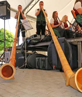 Gyenesdiási Bornapok: Borutca, népművészeti és kézműves vásár, kulturális programok, folklór és gyerekműsorok, játszóház, koncertek, esténként utcabál Kiemelt fellépő: KFT, Kerekes Band Részletek a 3.