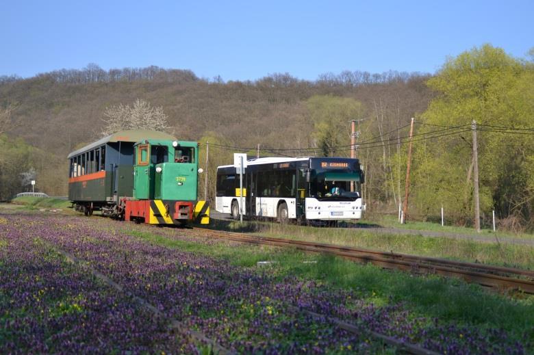 szerelvény Még a busszal is sikerült