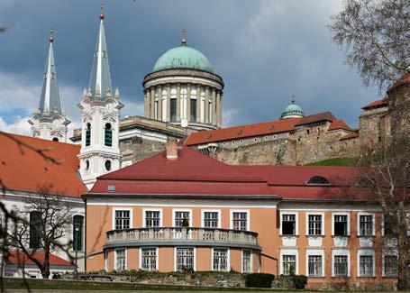 A várhegy és környéke nemzeti emlékhely. Olyan helyszín, amely megtestesíti a nemzeti emlékezetet valóságban és jelképesen is.