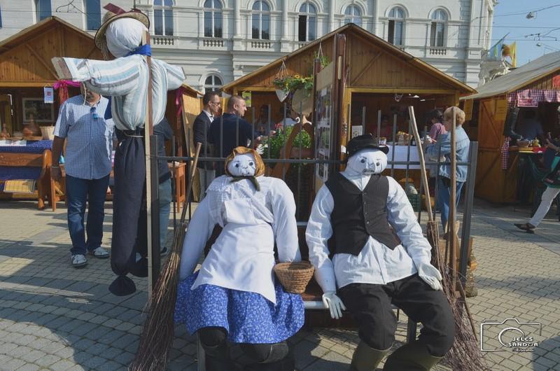 KÖZFOGLALKOZTATÁSI KIÁLLÍTÁS 2018 Szeptember 7-én pénteken délelőtt nyitotta meg kapuit az érdeklődők előtt a kétnapos Közfoglalkoztatási Kiállítás és Vásár Miskolcon.