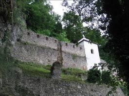 kláštor na Veľkej Skalke, 2010, Archív autorky Daniel Hevier v úlohe umelca - výtvarníka počas Obálka katalógu z výtvarno - literárneho sympózia sympózia v areáli kláštorného komplexu ORA ET ARS