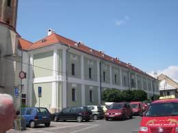 Na záver ďakujem i svojim spolupracovníkom Mgr. Zuzane Varechovej a Mgr. Jozefovi Jarkovskému, s ktorý spolu so mnou dohliadali na priebeh obnovy.
