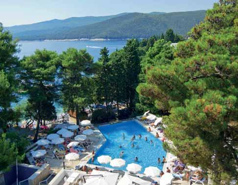 HORVÁTORSZÁG ISZTRIA Hotel MARINA 2* RABAC Fekvése: egy emelkedőn az öböl felett, 700 m-re Rabac központjától Strand: kavicsos, sziklás (50 m-re) Szobák: egyszerű berendezésűek; TV, telefon,