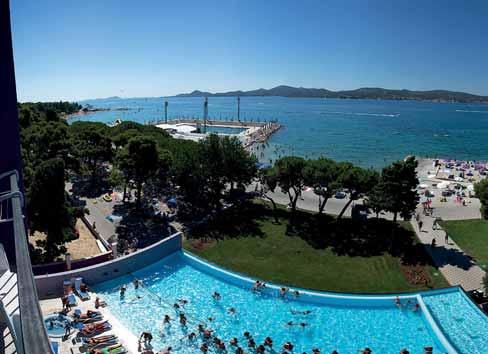 ZADAR, BIOGRAD NA MORU HORVÁTORSZÁG DALMÁCIA HOTEL DONAT 3* ALL INCLUSIVE Fekvése: közvetlenül a tengerparton Strand: aprókavicsos és homokos, részben sziklás Szobák: légkondicionálás, tv, telefon,