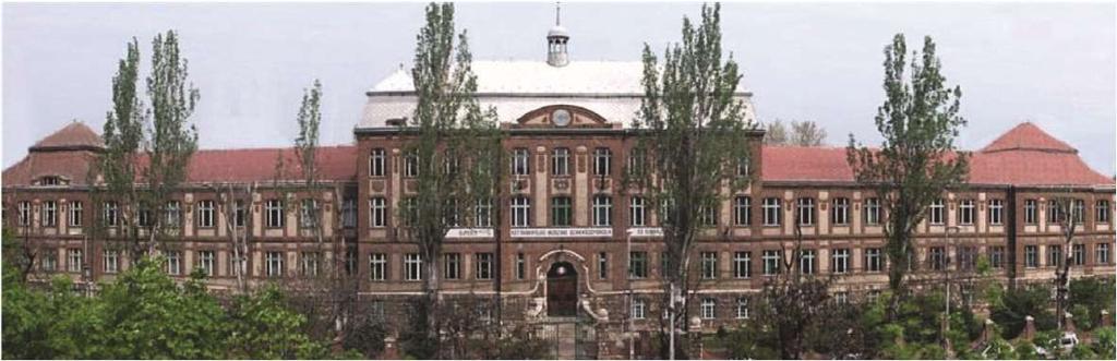 vasútvonalról vonattal (Újpest Városkapu vasútállomás) Partnereink a szakmai képzésben, vizsgáztatásban és nyelvoktatásban: Iskolánkban villamosipari, informatikai és gépészeti