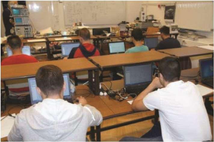 programban való tesztelését.