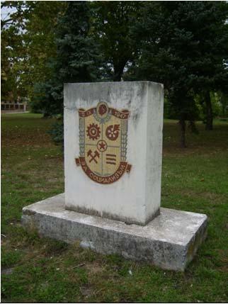 címer kőcserép 1972