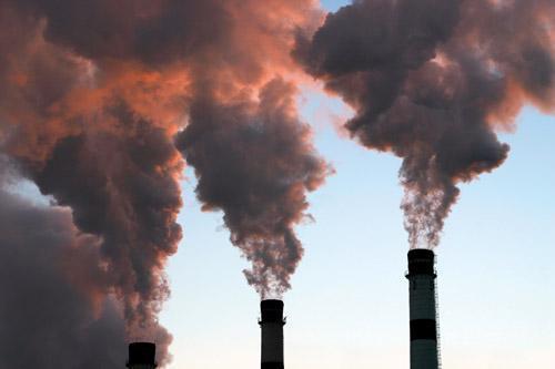 A környezetszennyezés primer folyamatai Környezetszennyezés a környezetet ill.