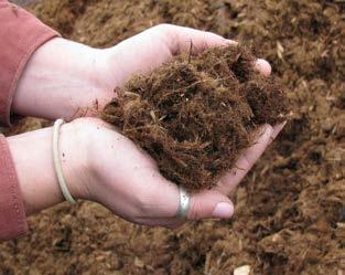 2.5. Talajtakarás A talajtakarás (6. ábra) nagyrészt ugyanazokat az előnyöket biztosítja, mint a talajtakaró növények.
