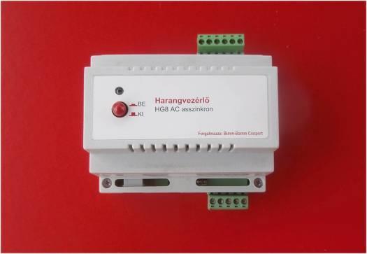 A HG8 processzora a harangmozgás vezérléshez szükséges jeleket digitális szűréssel az asszinkron motor tápvezetékéből nyeri ki. A vezérlőhöz két bontható csatlakozóval kell csupán kapcsolódni.