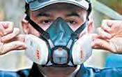 A légzésvédő a szűrőkkel védelmet nyújt ártalmas részecskék, sokféle gáz és gőzök ellen.