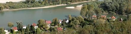3. Vének településtörténete Vének közigazgatási területe Alsó-Szigetközben, a Nagy-Duna és a Mosoni-Duna találkozásánál helyezkedik el. Területe: 6,89 km2.