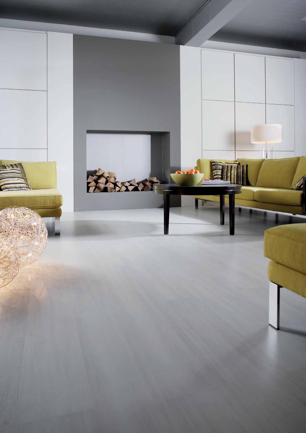RAGASZTANDÓ VINYL A vinyl padlón sétálva méltányolni fogja a padló felületének melegségét, amit a padlófűtés is fokozhat. A padló beépítési magassága 2 mm, ami ideális felújítások esetén.