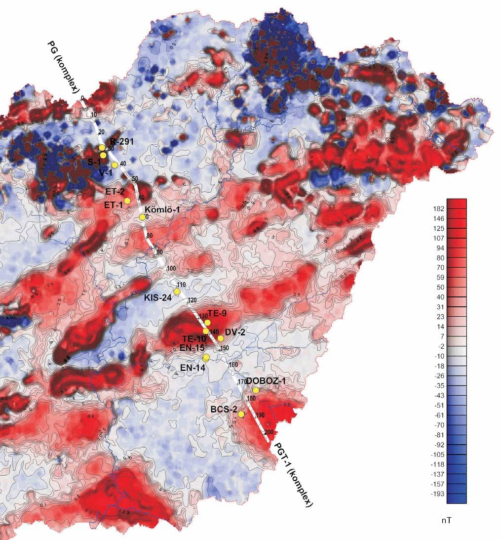 A PGT-1 szelvény komplex geofizikai vizsgálata Térképi adatrendszerek Az országos fedettséget biztosító geofizikai adatokat (gravitációs, mágneses és tellurikus) is vizsgáltuk, és bevontuk a