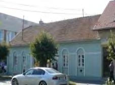 nevhodné výplne otvorov parteru s pamiatkovou
