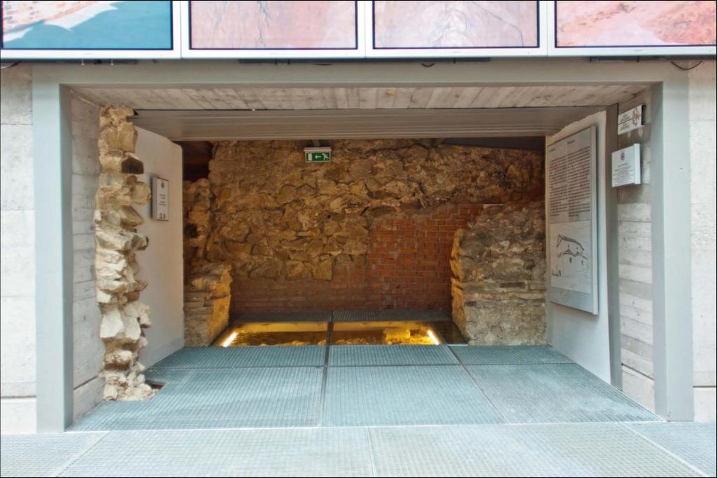 A cella septichora bejárata az