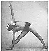 5. Trikonasana Az elülső láb combhajlítója és nagy farizma nyúlik elsődlegesen, és a törzs felső részével és a hasizmokkal is nyújtózunk.