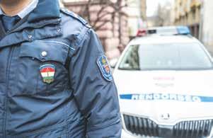 Istvánné is, aki egy üres telken kínálta a Kréta fantázianevű szert. Akkor is árult, amikor november 15-én rajtaütöttek a rendőrök.