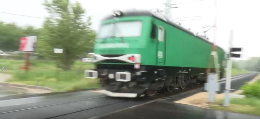 1. TÉNYEK 1.1 Az esemény lefolyása A Dombóvár Kaposvár vasútvonal felújítása következtében 2016 nyarán a Budapest Gyékényes viszonylatú vonatok a 30 sz. vonalon közlekedtek.