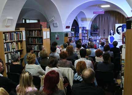 Kalmár Erika Darvas József, a Magyar Írók Szövetségének elnöke felavatta az új paksi Járási Könyvtárat, egyúttal meghirdette az Olvasó Népért Mozgalom beindítását.