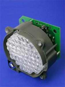 LED 136 Jelzőegység Használható gyorsvasúton és nagyvasúton 160 km/h maximális sebességnél alkalmazható Optikai panel 60 LED-el