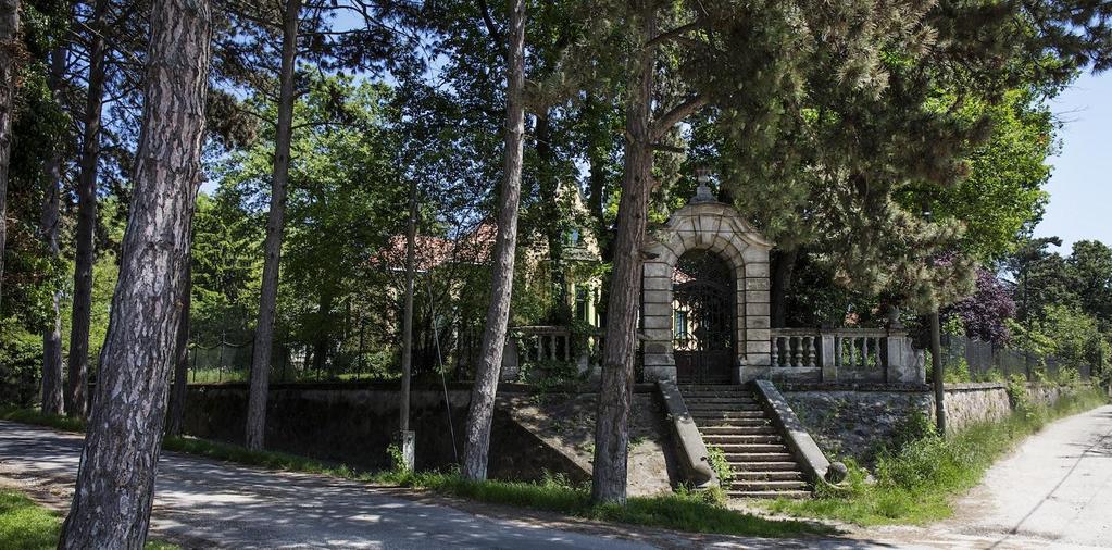 Igazán szerethető épület a Weingruber-villa, amit barokk stílusa