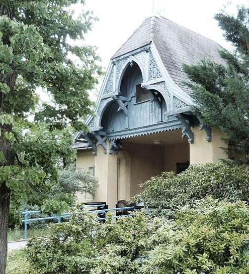 Diakonissza ház, Siló Társasotthon: A diakónia a görög koinónia szóból származik.
