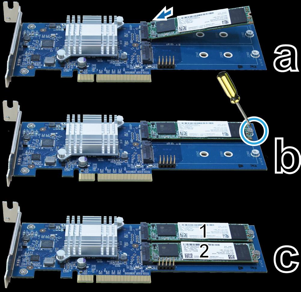 Az M2D17 adapterkártya csatlakoztatása a FlashStation eszközhöz Az Ön FlashStation eszköze egy darab M2D17 adapterkártyát támogat.