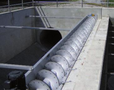 Vegyes- és esővíz kezelése HUBER Szűrőberendezés ROTAMAT RoK1 automatikus tisztítású szűrőberendezé vegyes- és esővízkezeléshez optimális szilárdanyagvisszatartás kétdimenziós szűréssel (perforált