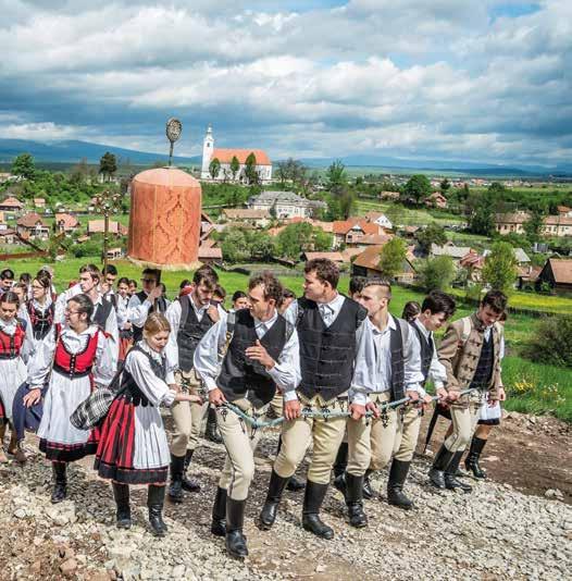 TOURIST ADVISORY a millenniumi emlékoszlop látható. A 8,4 méter magas obeliszket 1919- ben elbontották, de később sikerült visszaállíttatni.