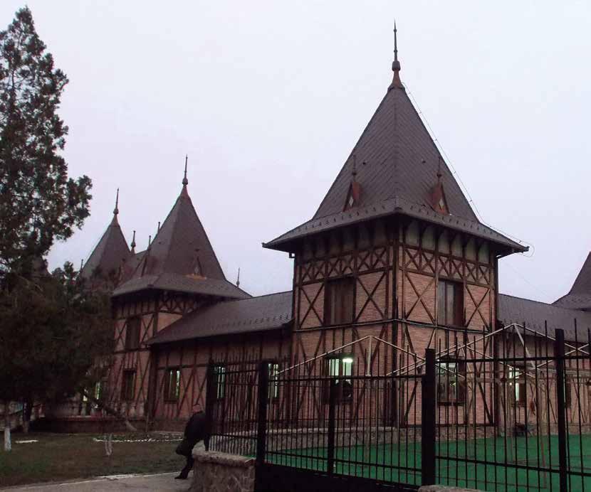 MUST SEE 10 STRIKING PLACES TO SEE IN TRANSYLVANIA 10 MEGLEPŐ HELY ERDÉLYBEN, AMIT LÁTNI KELL Almost all Hungarians are familiar with Transylvania or at least they have a unique picture of it.