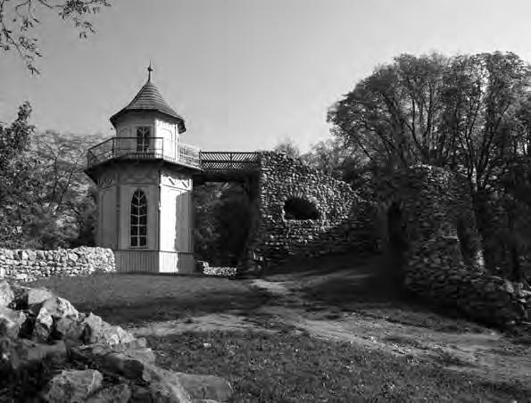 Grotta ľadovňa vo Vlachove. Foto: K. Kristiánová, 2012. ľadiť park.
