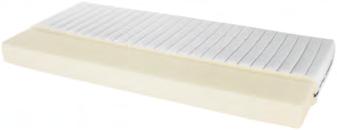 225/210/58cm, futon ágykeret, fekvőfelület kb. 180/200cm, matrac, ágyrács és dekoráció nélkül, 2 éjjeliszekrény, Szé/Ma/Mé: kb. 52/40/38cm/db 99.990,- Komód, 1 ajtós, 4 fiókkal, Szé/Ma/Mé: kb.