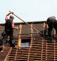 akatoskalapács Ráverő kalapácsok 82 akatoskalapács IN 4 szabvány szerint 80 écező kalapács mágneses szögtartóval IN 7239 szabvány szerint 8 Kőműveskalapács 80 Gömbvégű műhelykalapács kőrisfa nyél 8