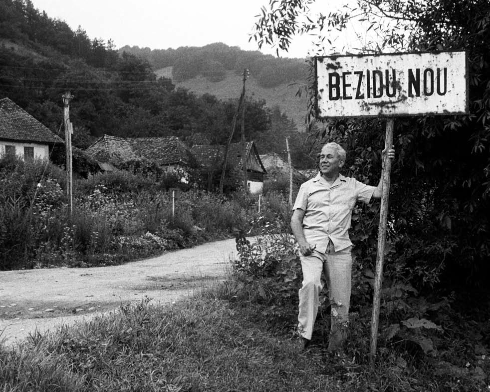 Kovács András, a Vallomás a székely szombatosok perében című könyv szerzője Bözödújfalú határában a történet groteszken fájó fordulatot vett, hiszen akkoriban már arról folyt a disputa a magyar