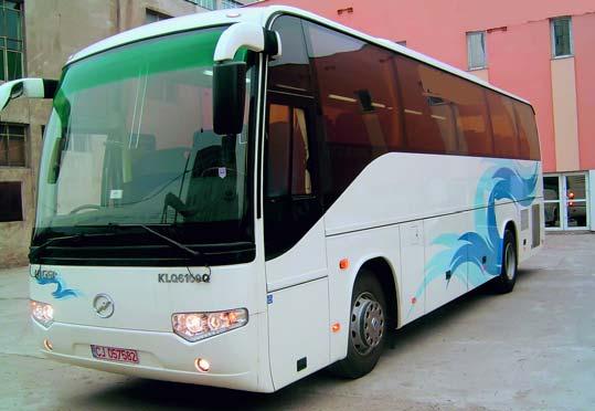 AUTOCAR HIGER V90 - EURO4 Nr. locuri standard: 41+1+1 Dimensiuni de gabarit (mm): 10.490 x 2.500 x 3.510 Masa maximã autorizatã (kg): 14.