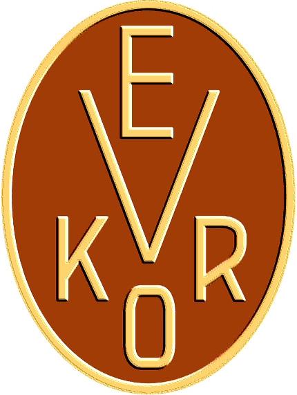 Annak elvégzése után kézenfekvõ volt, hogy visszatér elsõ munkahelyére, a NEVIKI Szervetlen-kémiai Osztályára. Szabadidejében a városi vegyeskar basszus szólamának vált oszlopos tagjává.