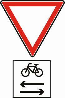 3. További javaslatok A 8. (3) bek. szövegét értelemszerűen javasoljuk kiegészíteni a gyalog- és kerékpárúttal.