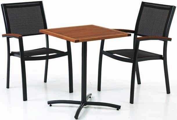 Szék: rakásolható szék acélból és kézi fonású, időjárásálló polyrattanból,