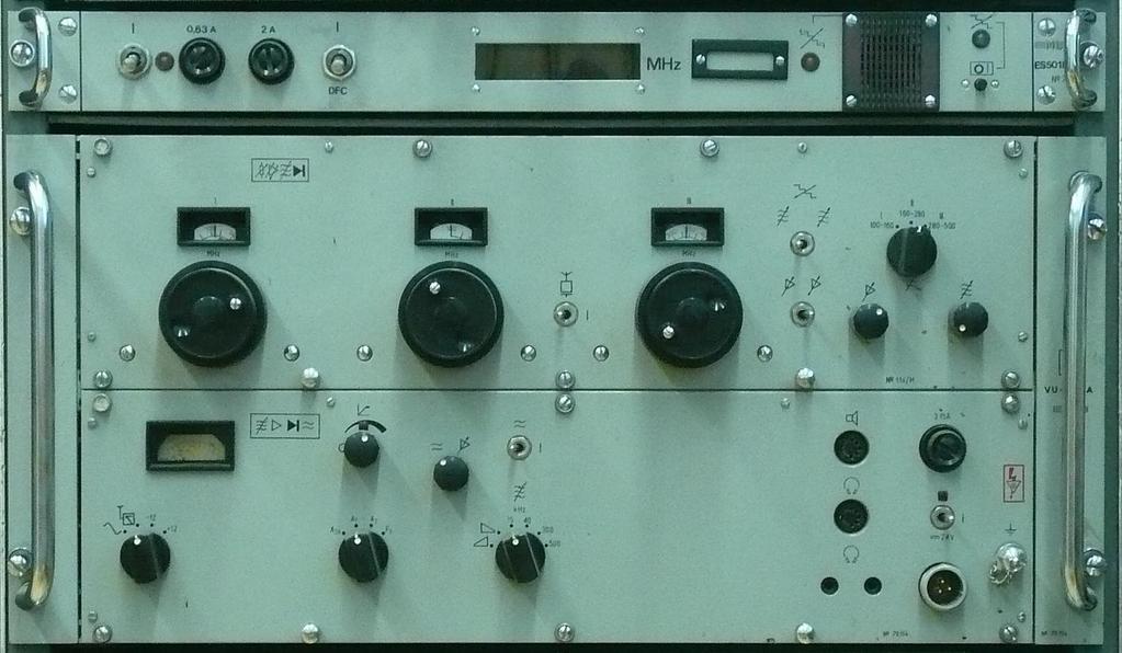 92 2.5. kép: VU-32M ultrarövidhullámú vevőkészülék.