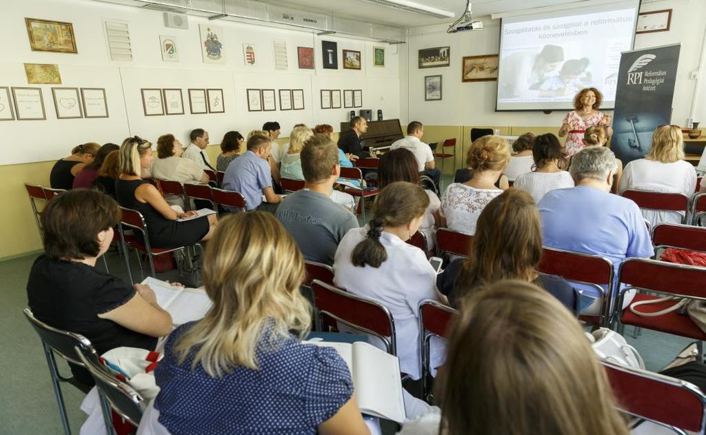 23 Jogszabályi felhatalmazásunk és kötelezettségünk alapján állítottuk össze pedagógus-továbbképzési kínálatunkat, melyet szeretettel ajánlunk figyelmükbe.