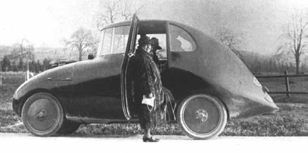 Egykori számítás szerint, egy akkor általános felépítménnyel az autó maximális sebessége 70 75 km/h lehetett volna. 1923 nyarán a Berliner Illustrierte Zeitung címlapjára került a kocsija.