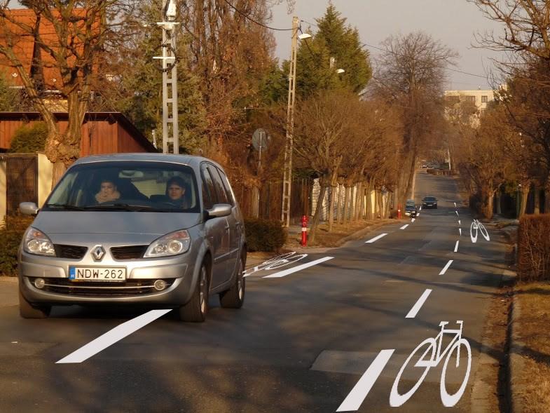 Ezt megoldandó a Budapesti út vonalában egy rövid kerékpáros átkötés szükséges.