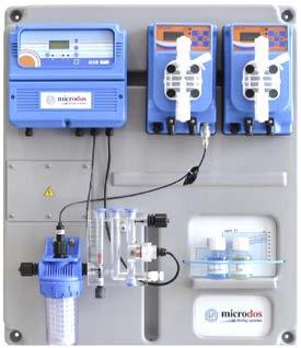 POOL GOLD POOL GOLD professzionális ph és Cl mérő és adagoló berendezés PVC fali panel elektromos kialakítással ph és klór szint mérése ph szint növelésre és csökkentésre is alkalmas.