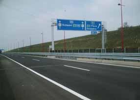 Gyárépszer Kft. manufactured and assemled the portal structures for the M8 motorway and also assemled the balustrades on-site (type H2, H3).