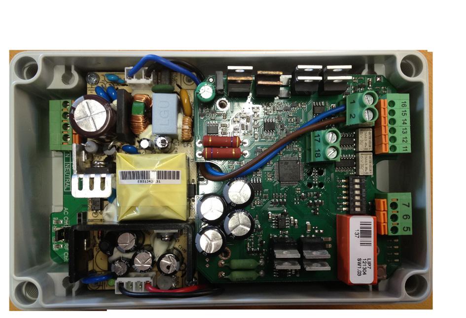LIP7 OC #121308 szekrény méret (LxBxH): 180 x 110 x 63 mm ÁRAMELLÁTÁS A LIP-HEZ VAGY A LÁNCOS MOTOHOZ A Flex1 ACDC egy elektromos nagy teljesítményű 230VAC / 24VDC kapcsoló üzemű áramellátásból áll.