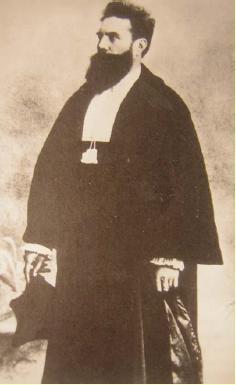 kivezeti Wilhelm Konrad Röntgen 1895. november 8.