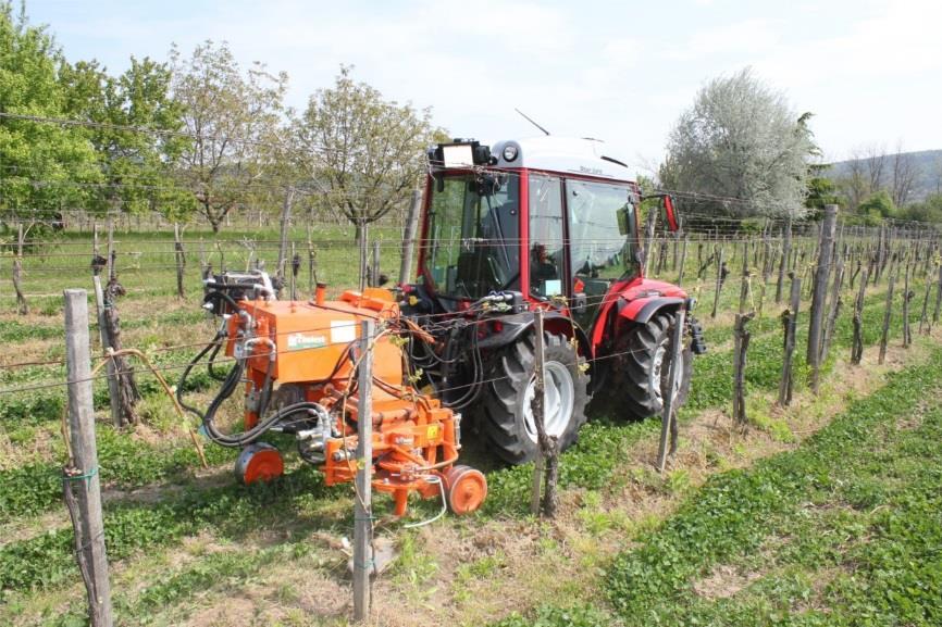 Professzionális kertészeti és szőlészeti gépbemutató az Agrolánc Kft. szervezésében Idén Badacsonytomajon mutattuk be az Antonio Carraro traktorok és a Rinieri munkaeszközöket II.